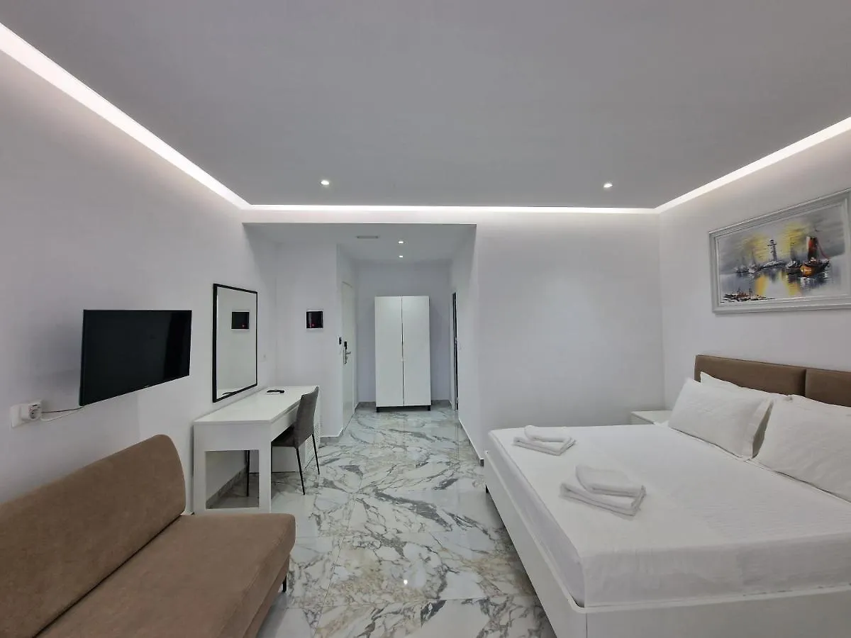 Apartments Margarita Ksamil