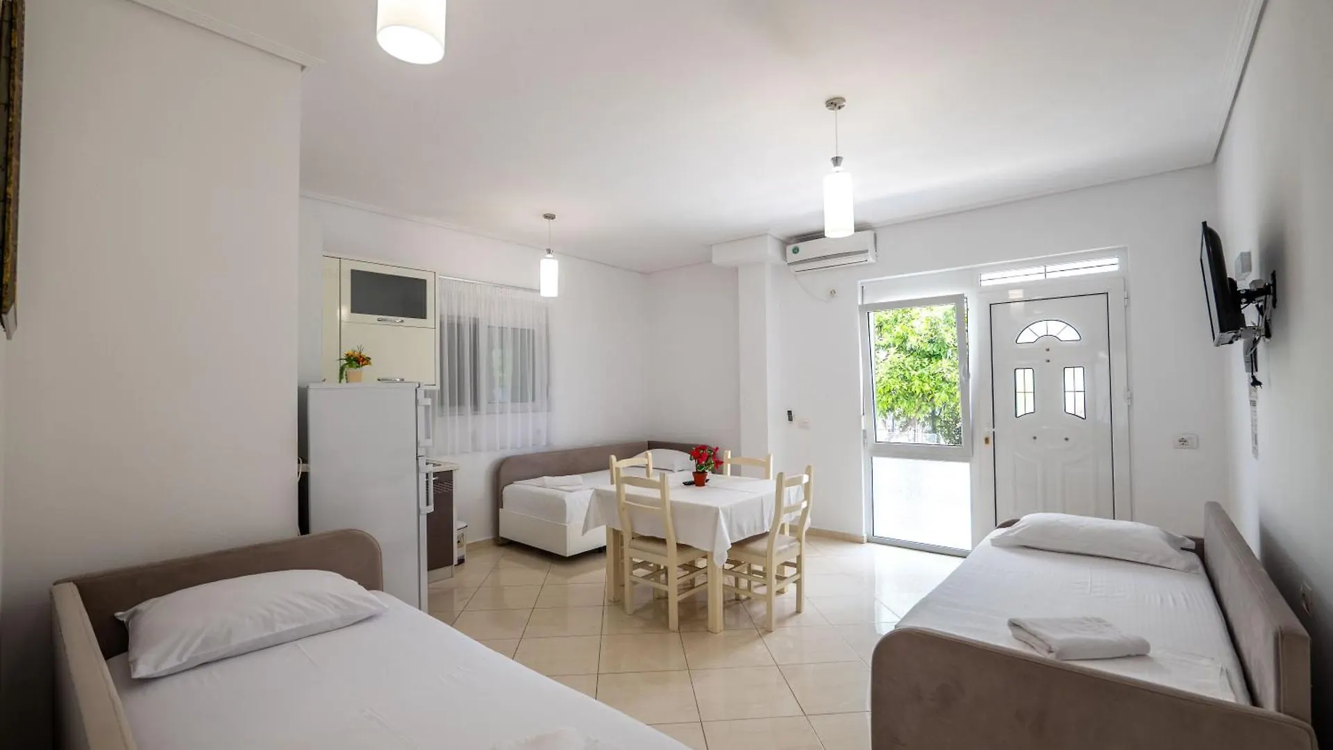 Apartments Margarita Ksamil